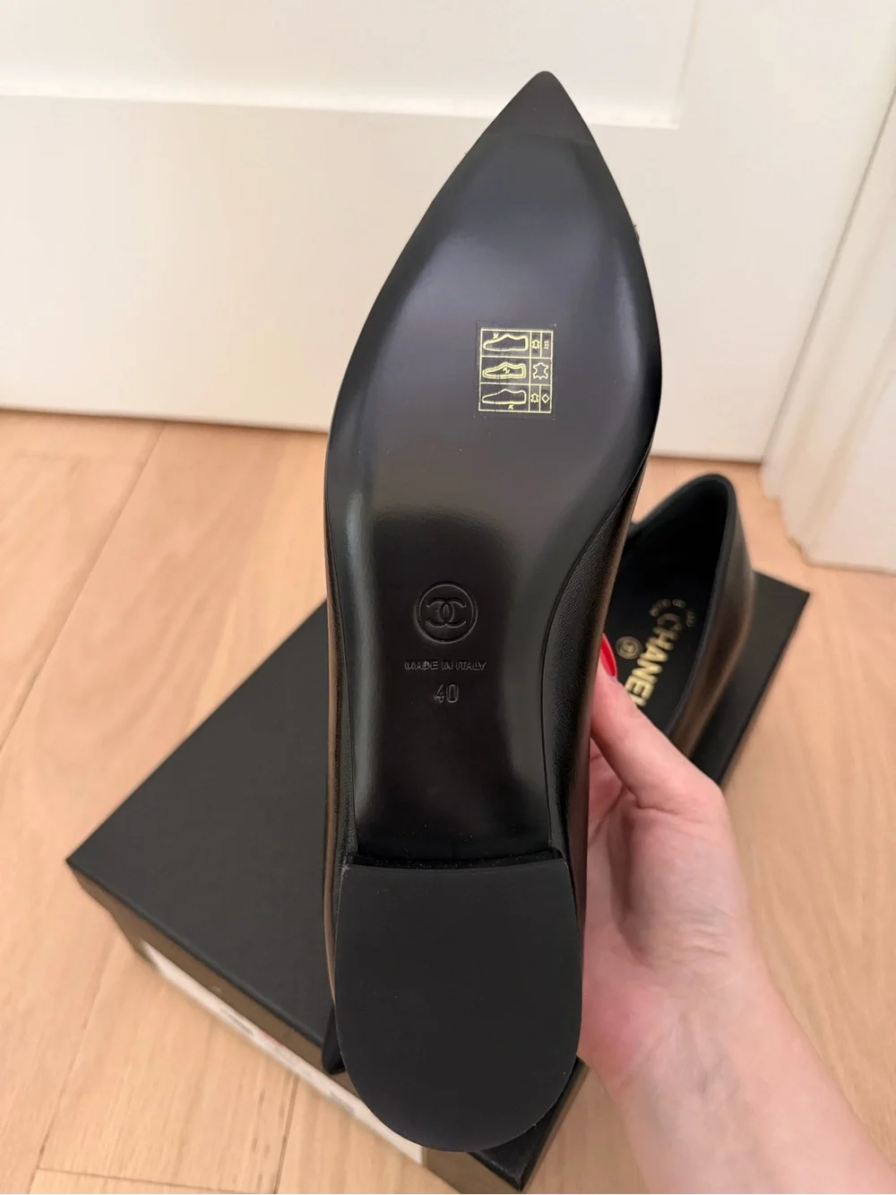 Chanel 24A Shiny Lambskin & Grosgrain Black Ballet Flats Size 40